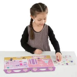 Aktivitätenbuch mit Aufklebern - Dress-Up