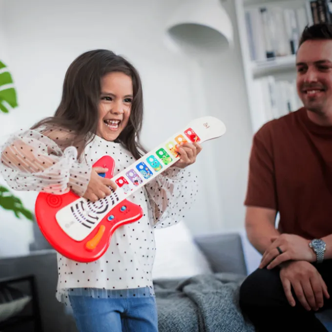 Baby Einstein - Together in Tune, Gitarre