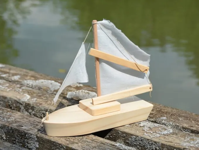 Bausatz - Bastel dein eigenes Segelboot