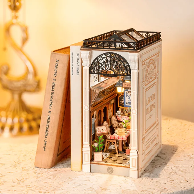 Book Nook Bausatz – Arcade-Dating