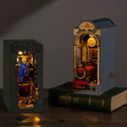 Book Nook Bausatz – Zauberhaus