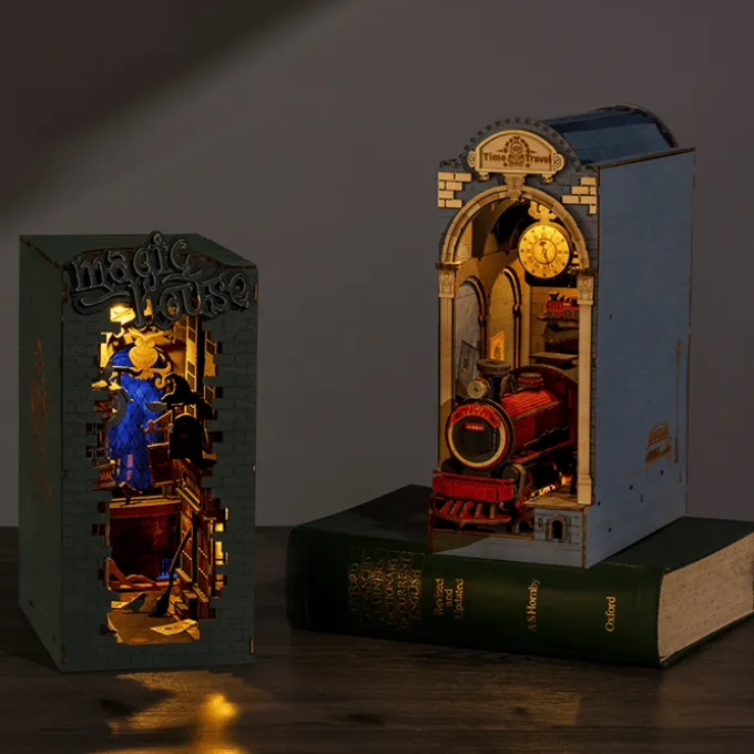 Book Nook Bausatz – Zauberhaus