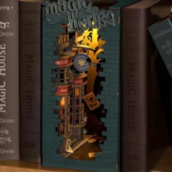 Book Nook Bausatz – Zauberhaus