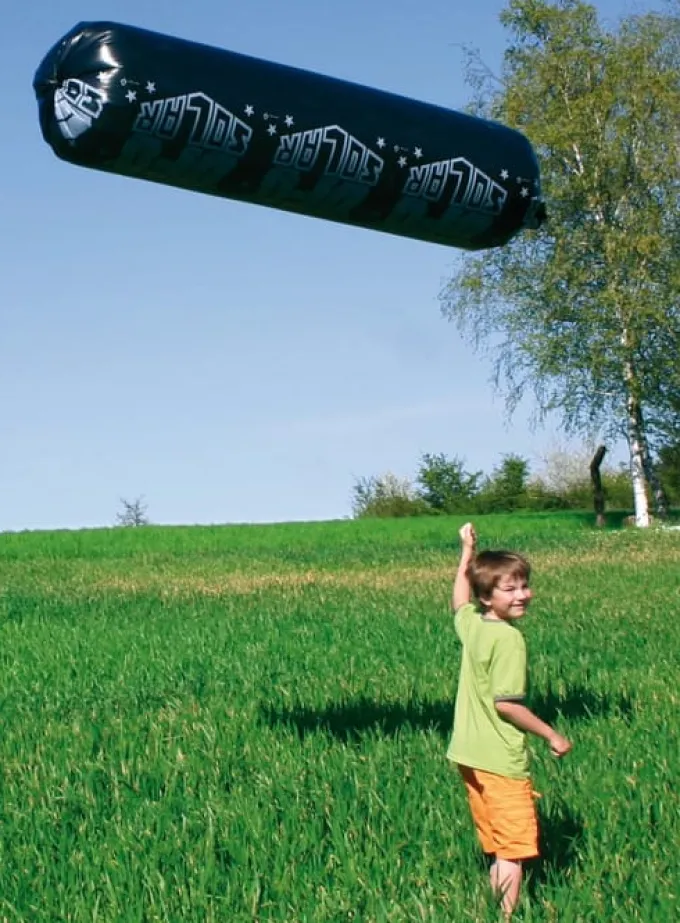 Einfaches Experiment mit Heißluftballon