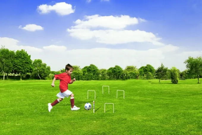 Fussball Krocket - Gartenspiel