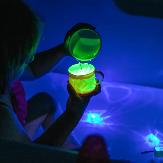 Glo Pals Leuchtwürfel "Pippa" – 4er-Set