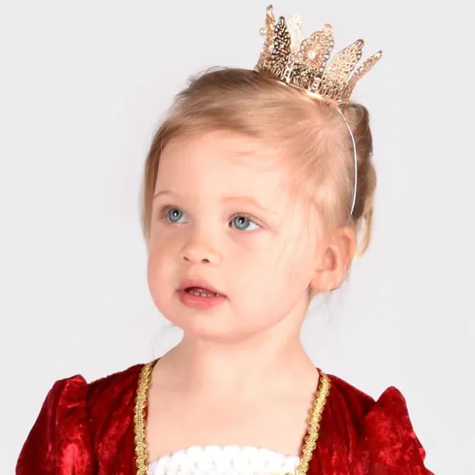 Kleine Goldkrone mit Perlen
