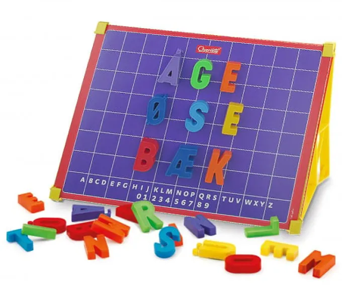 Magnettafel mit Buchstaben