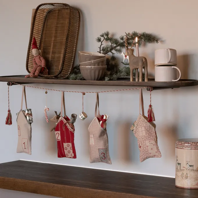 Maileg - Adventskalender, Weihnachtsstraße