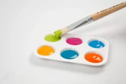 Malpalette aus Plastik