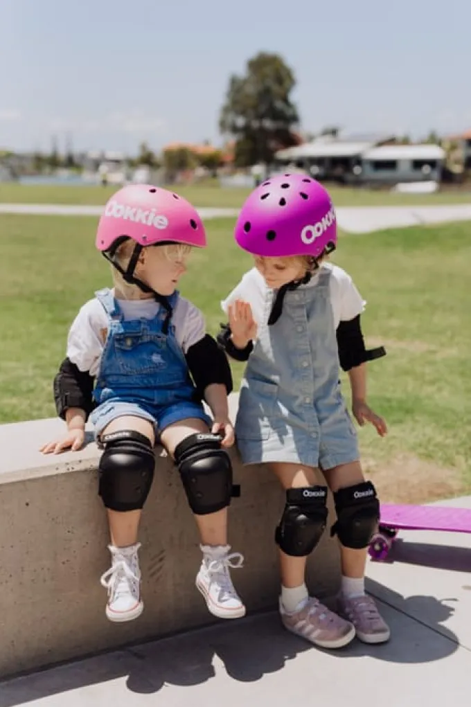 Ookkie Fahrrad- und Skatehelm, 48-52 cm