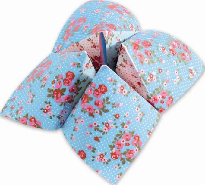 Origami – Flip-Flaps in hellen Farben