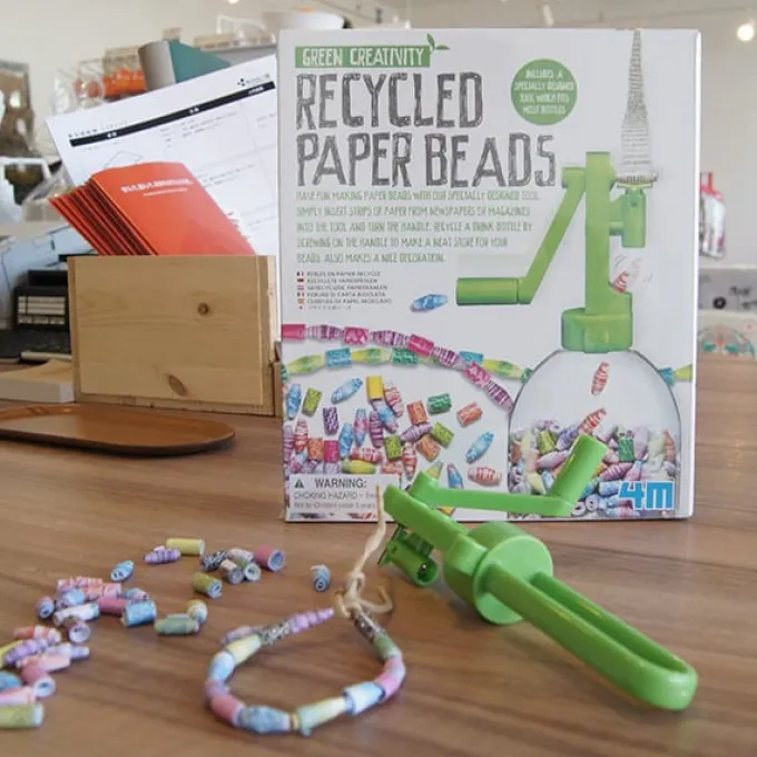 Papierperlen aus recyceltem Papier basteln