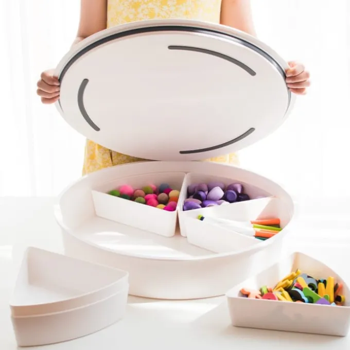 PlayTRAY - Spiel- & Sensoriktablett m. Deckel
