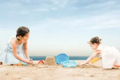 Sandspielzeug - Eimerset mit 7 Teilen - blau