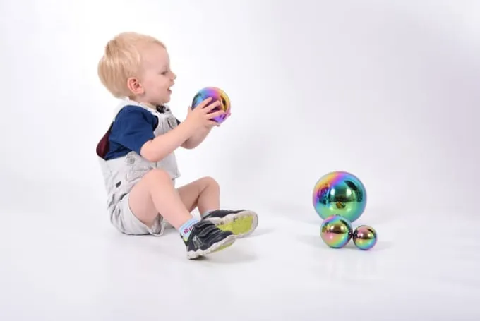 Sensorikkugeln aus Stahl - Regenbogen, 4 Stk.