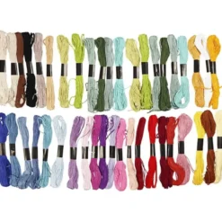 Stickgarn - verschiedene Farben, 42 Stk.